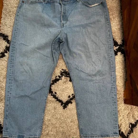Plus Size 22 Lightwash Levi's 501 - Picture 9 of 17